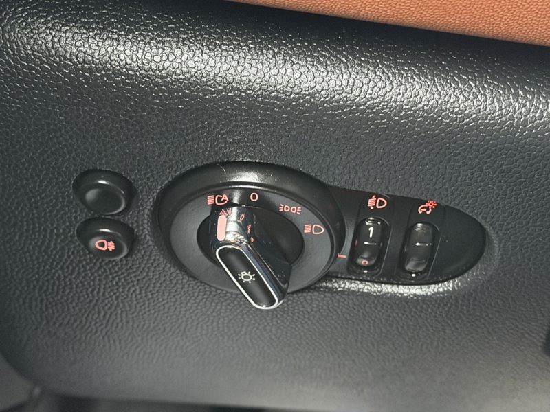 Image MINI CABRIO 2.0 178 Cooper S Finition John Cooper Works  Full leds HK GPS Caméra Carplay Sièges cuir chauffants 