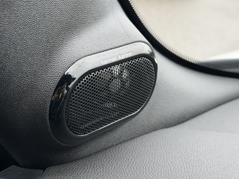 Image MINI CABRIO 2.0 178 Cooper S Finition John Cooper Works  Full leds HK GPS Caméra Carplay Sièges cuir chauffants 