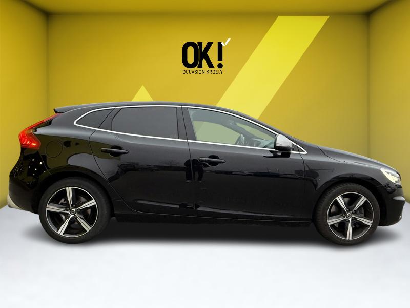 Image Volvo V40 T2 1.5 122 R-Design BVA6 Full leds GPS Radar Bluetooth Régul Clim auto  Gtie 1 an 
