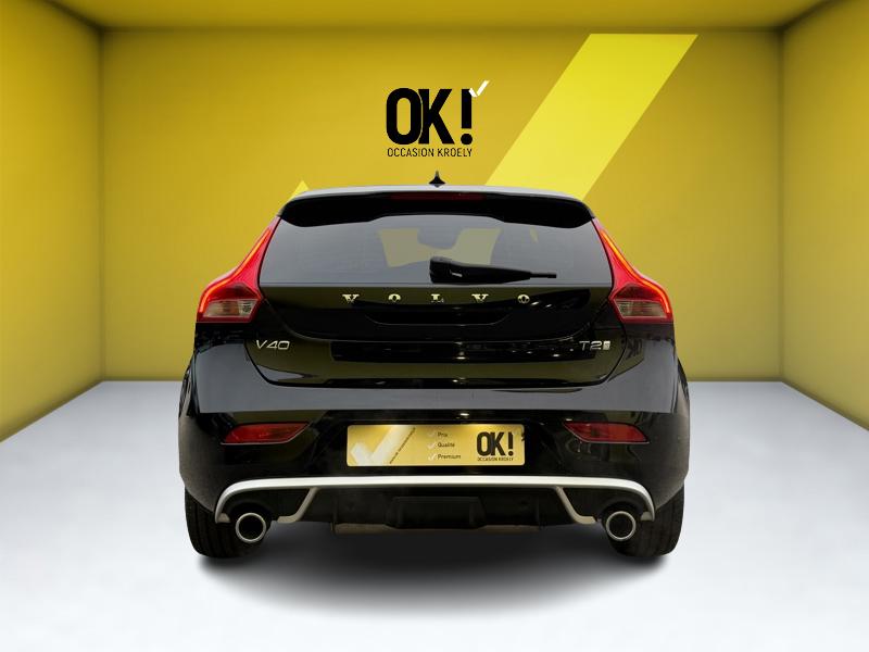 Image Volvo V40 T2 1.5 122 R-Design BVA6 Full leds GPS Radar Bluetooth Régul Clim auto  Gtie 1 an 