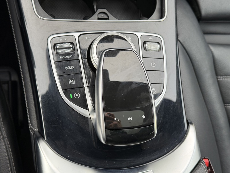 Image Mercedes-Benz GLC SUV 250 d 2.0 204 Fascination 4MATIC  Full leds TO GPS Caméra Sièges cuir Régul Clim auto Gtie 1 an 