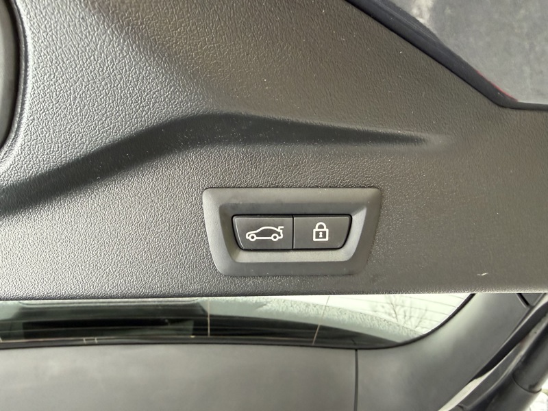 Image BMW X5 45 e 3.0 394 M Sport xDrive  Laser TO GPS Carplay Caméra pano HUD Sièges cuir élec chauff à mémoires