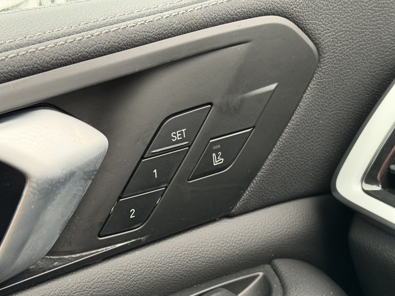 Image BMW X5 45 e 3.0 394 M Sport xDrive  Laser TO GPS Carplay Caméra pano HUD Sièges cuir élec chauff à mémoires