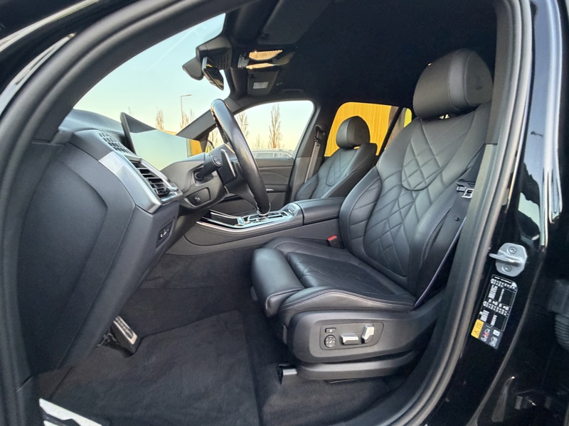 Image BMW SÉRIE X5 50 e 3.0 489 M Sport xDrive  Full leds HK GPS Carplay Caméra Sièges cuir élec chauff à mémoires Régu