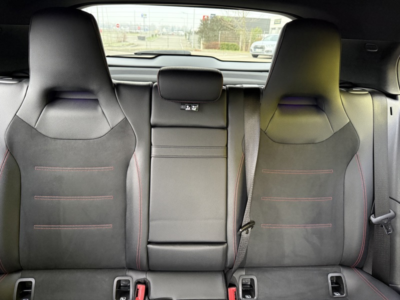 Image Mercedes-Benz CLASSE A 250 e 1.3 218 AMG Line Full leds TO GPS Caméra Carplay Sièges chauffants Régul Clim auto Gtie 1 an 