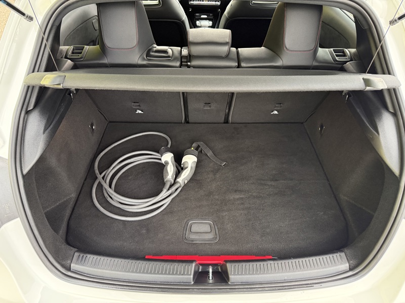 Image Mercedes-Benz CLASSE A 250 e 1.3 218 AMG Line Full leds TO GPS Caméra Carplay Sièges chauffants Régul Clim auto Gtie 1 an 