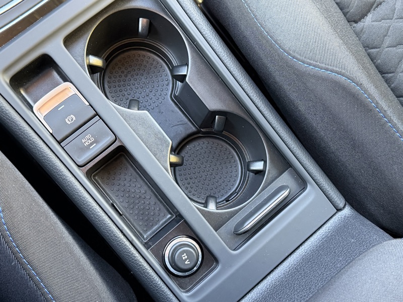 Image Volkswagen GOLF VII BERLINE 1.6 TDI 116 Connect DSG7 GPS Carplay Caméra ACC Clim auto  Gtie 1 an 