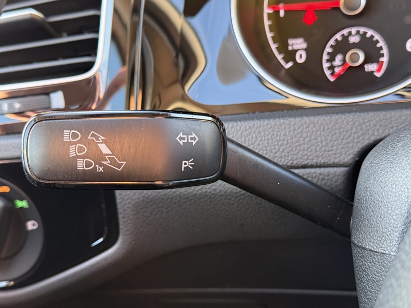 Image Volkswagen GOLF VII BERLINE 1.6 TDI 116 Connect DSG7 GPS Carplay Caméra ACC Clim auto  Gtie 1 an 