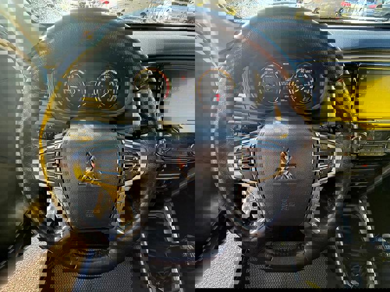 Image Mitsubishi L200 2.2 150 Basis Club Cab 4WD GPS Caméra Bluetooth Régul Clim auto Gtie 1 an 