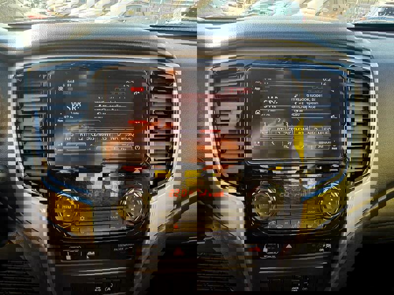 Image Mitsubishi L200 2.2 150 Basis Club Cab 4WD GPS Caméra Bluetooth Régul Clim auto Gtie 1 an 