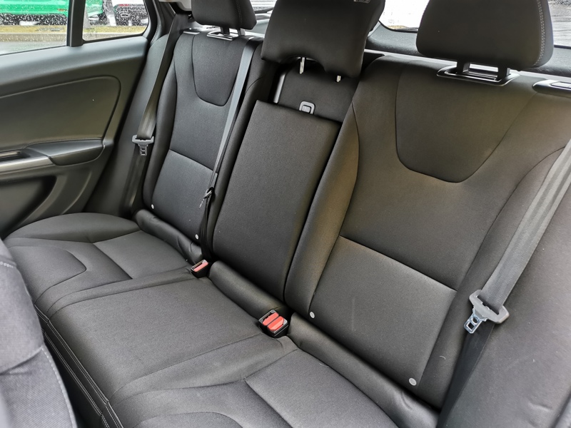 Image Volvo V60 CROSS COUNTRY 2.0 D 150 ch BVA8 D3 Siège chauffant Gps Bluetooth Régulateur/Limiteur 