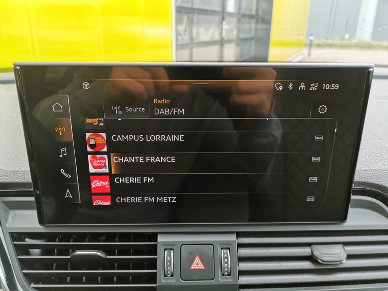 Image Audi Q5 SPORTBACK 40 TDI quattro S line 204 ch S-tronic7 Coffre électrique Clim Bi-zone Caméra Gps Bluetooth 