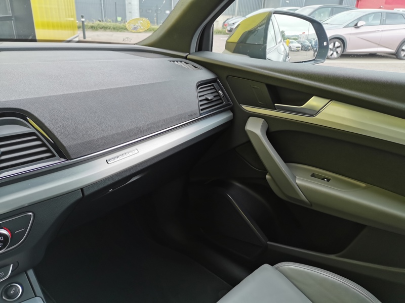 Image Audi Q5 SPORTBACK 40 TDI quattro S line 204 ch S-tronic7 Coffre électrique Clim Bi-zone Caméra Gps Bluetooth 