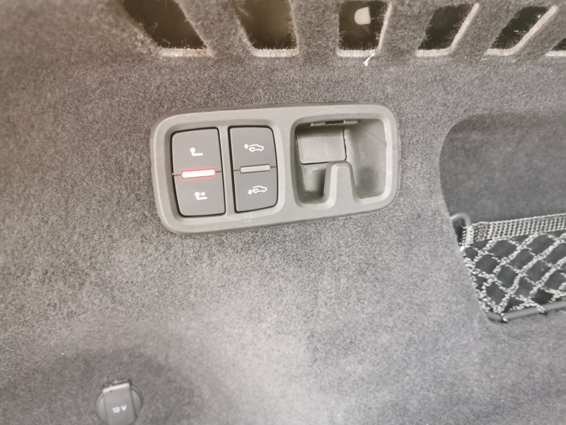 Image Audi SQ8 4.0 TFSI quattro 507 ch BVA8 Cuir électrique à mémoire chauffant Coffre électrique Toit ouvrant 