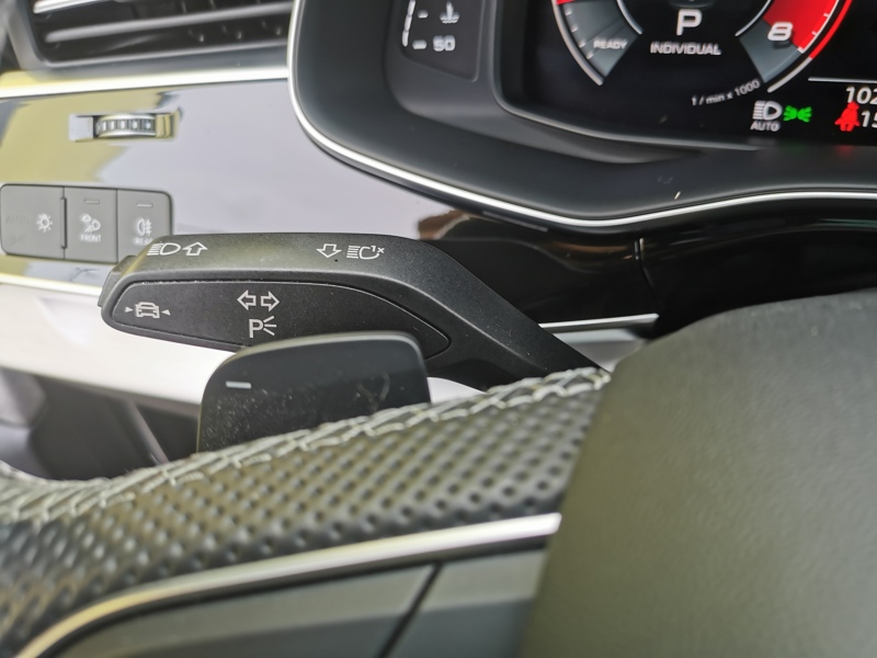 Image Audi SQ8 4.0 TFSI quattro 507 ch BVA8 Cuir électrique à mémoire chauffant Coffre électrique Toit ouvrant 