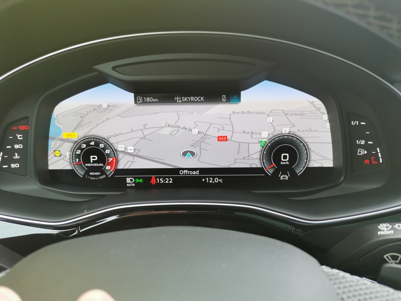 Image Audi SQ8 4.0 TFSI quattro 507 ch BVA8 Cuir électrique à mémoire chauffant Coffre électrique Toit ouvrant 