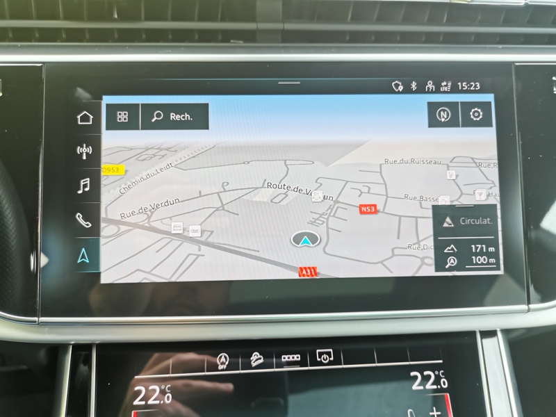 Image Audi SQ8 4.0 TFSI quattro 507 ch BVA8 Cuir électrique à mémoire chauffant Coffre électrique Toit ouvrant 