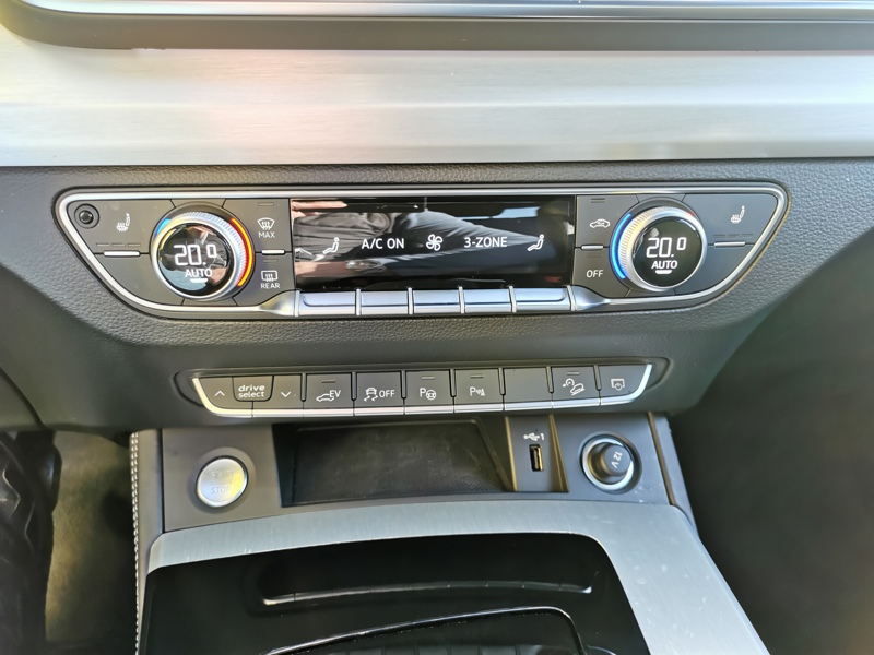 Image Audi Q5 SPORTBACK S Line 55 TFSI e quattro 2.0 367ch Full leds TO GPS ACC Carplay C Gtie 1 an