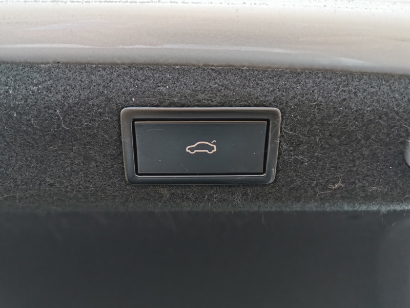 Image Skoda SUPERB BERLINE Sportline 1.8 TSI 180 ch DSG7 Siège électrique à mémoire chauffant Toit ouvrant Caméra Coffre électr