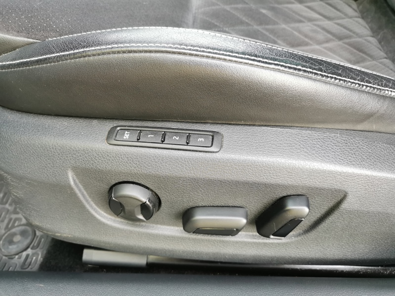 Image Skoda SUPERB BERLINE Sportline 1.8 TSI 180 ch DSG7 Siège électrique à mémoire chauffant Toit ouvrant Caméra Coffre électr