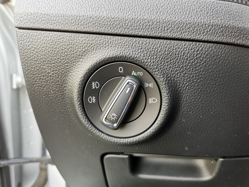 Image Skoda SUPERB BERLINE Sportline 1.8 TSI 180 ch DSG7 Siège électrique à mémoire chauffant Toit ouvrant Caméra Coffre électr