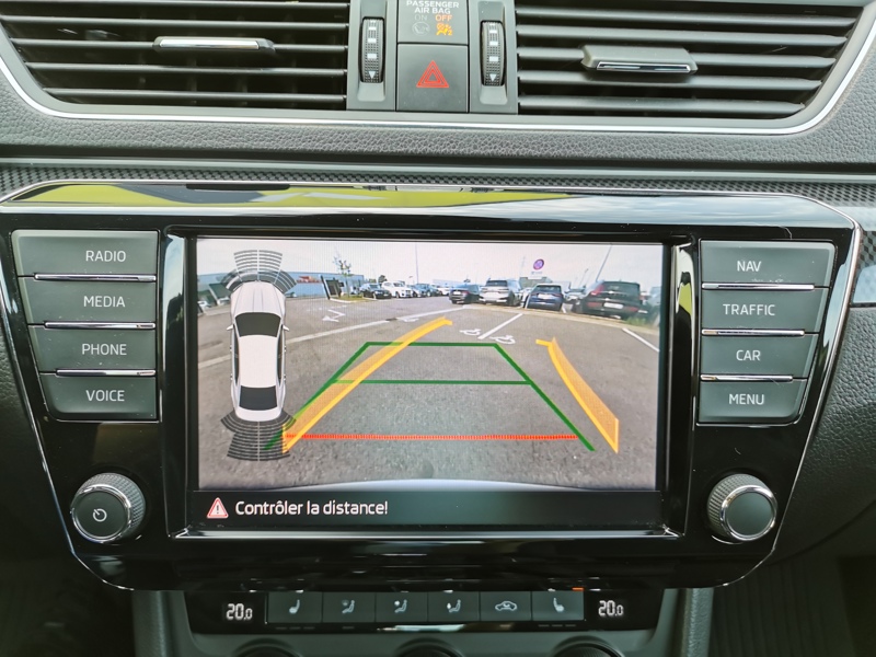 Image Skoda SUPERB BERLINE Sportline 1.8 TSI 180 ch DSG7 Siège électrique à mémoire chauffant Toit ouvrant Caméra Coffre électr