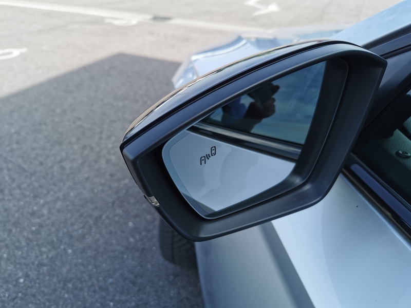 Image Skoda SUPERB BERLINE Sportline 1.8 TSI 180 ch DSG7 Siège électrique à mémoire chauffant Toit ouvrant Caméra Coffre électr