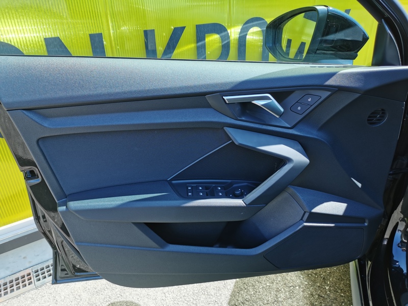 Image Audi ㍁匠潰瑲慢正⠠夸⥁〨⸳〲〲㸭) 40 TDI quattro S line 200 ch S-tronic7 Gps Apple Carplay Siège chauffant Clim Bi-zone Radar de stati