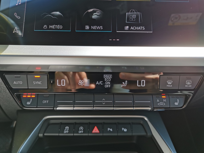 Image Audi ㍁匠潰瑲慢正⠠夸⥁〨⸳〲〲㸭) 40 TDI quattro S line 200 ch S-tronic7 Gps Apple Carplay Siège chauffant Clim Bi-zone Radar de stati