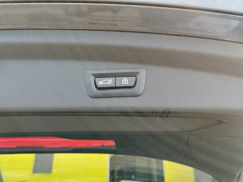 Image BMW SÉRIE X2 xDrive 18d M Sport 2.0 150 ch Siège électrique à mémoire chauffant Caméra Coffre électrique Gps Blue