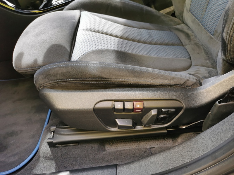 Image BMW SÉRIE X2 xDrive 18d M Sport 2.0 150 ch Siège électrique à mémoire chauffant Caméra Coffre électrique Gps Blue