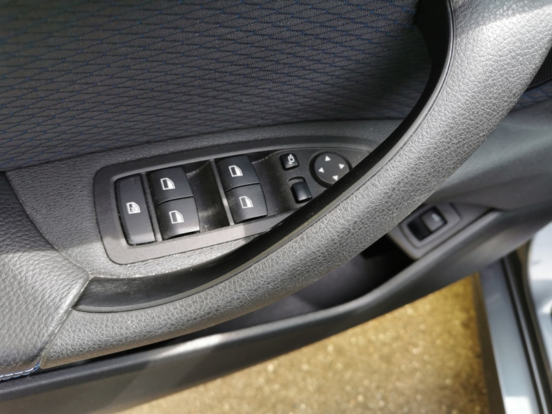 Image BMW SÉRIE X2 xDrive 18d M Sport 2.0 150 ch Siège électrique à mémoire chauffant Caméra Coffre électrique Gps Blue