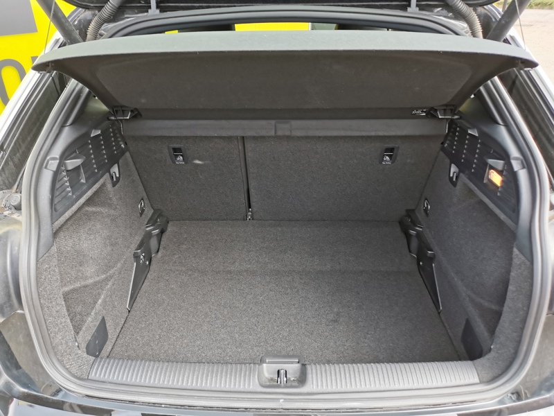 Image Audi Q2 35 TDI S-line 150 ch S-tronic Siège chauffant Gps Bluetooth Caméra Feu auto  