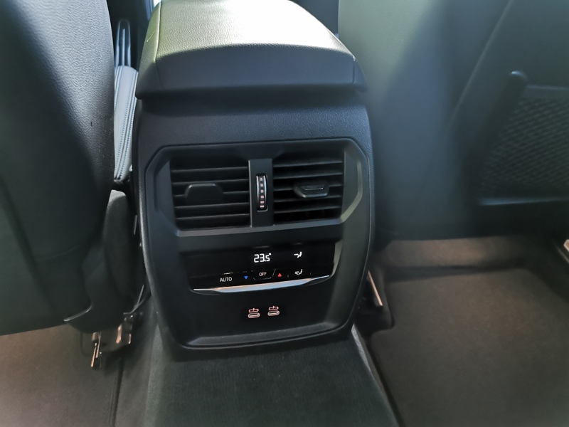 Image BMW SÉRIE 4 GRAN COUPE 420 d M Sport 190 ch S8 Siège électrique à mémoire Gps Bluetooth Caméra Régulateur/Limiteur  Clim Tr