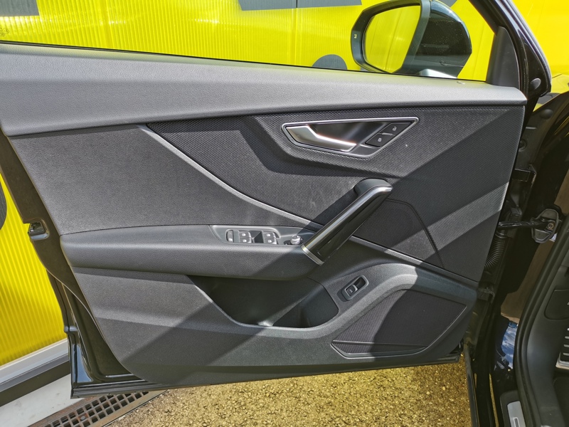 Image Audi Q2 35 TDI advanced S-line 150 ch S-tronic7 Siège chauffant Toit ouvrant Caméra Coffre électrique Gps Bl