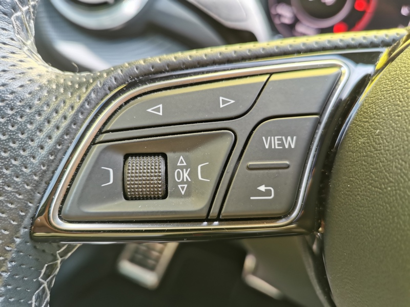 Image Audi Q2 35 TDI advanced S-line 150 ch S-tronic7 Siège chauffant Toit ouvrant Caméra Coffre électrique Gps Bl