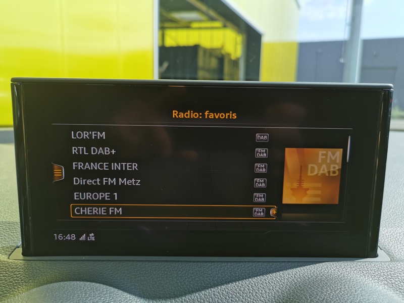 Image Audi Q2 35 TDI advanced S-line 150 ch S-tronic7 Siège chauffant Toit ouvrant Caméra Coffre électrique Gps Bl