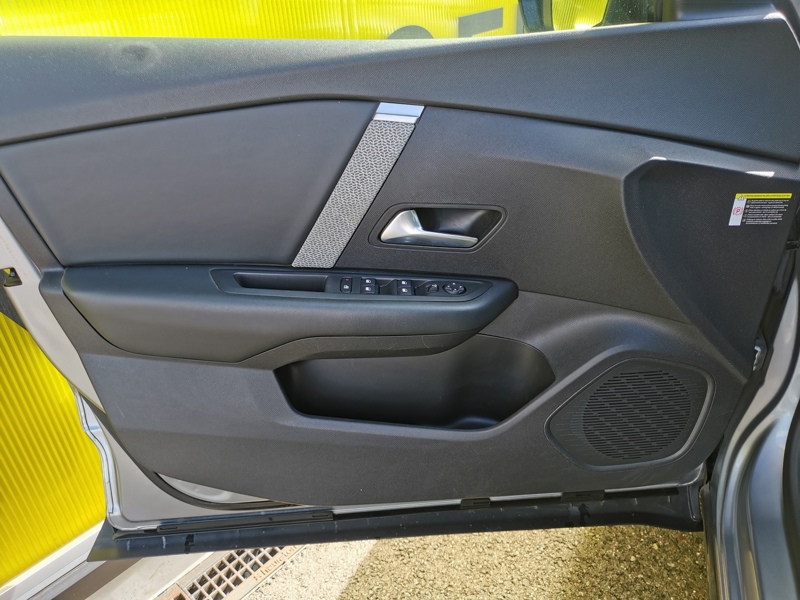 Image Citroën 㑃䈠牥楬敮⠠㤰㈮㈰ⴰ⤾ Shine 1.5 BlueHDI 130 ch BVA8 Siège chauffant Volant chauffant Gps Bluetooth Affichage tete haute Ca