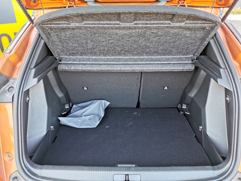 Image Peugeot 2008 GT 1.2 155 ch EAT8 Régulateur/Limiteur Siège chauffant Apple Carplay Caméra Bluetooth 