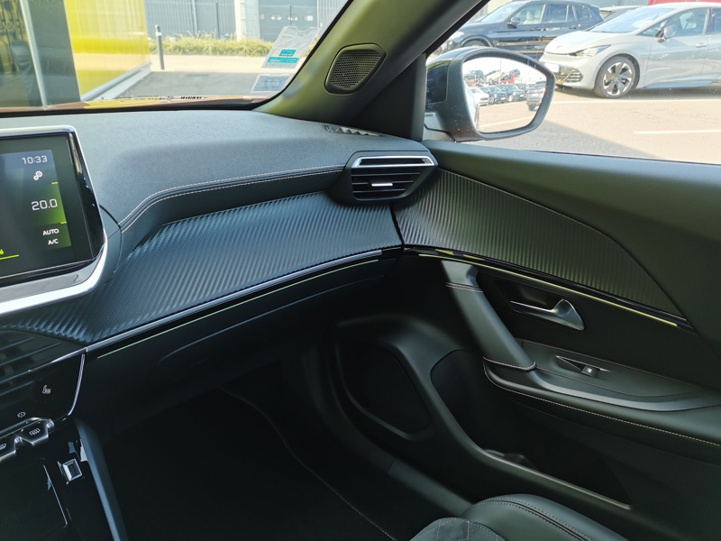 Image Peugeot 2008 GT 1.2 155 ch EAT8 Régulateur/Limiteur Siège chauffant Apple Carplay Caméra Bluetooth 