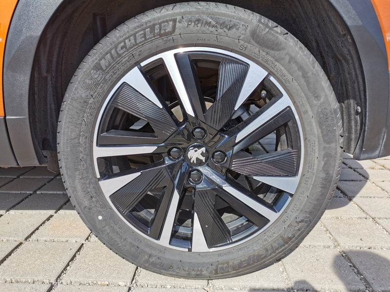 Image Peugeot 2008 GT 1.2 155 ch EAT8 Régulateur/Limiteur Siège chauffant Apple Carplay Caméra Bluetooth 