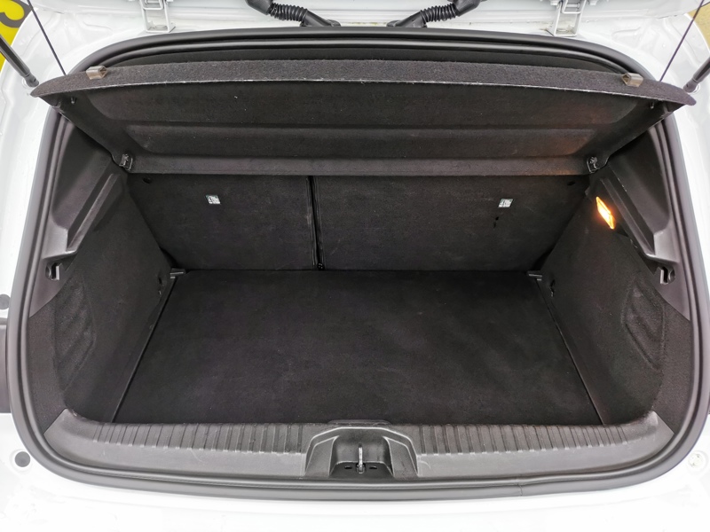 Image Renault 汃潩嘠⠠㠰㈮㄰ⴹ⤾ R.S. Line 1.5 BlueDCI 115 ch Régulateur/Limiteur Caméra Bluetooth Gps Clim auto Démarrage ss clé Feu