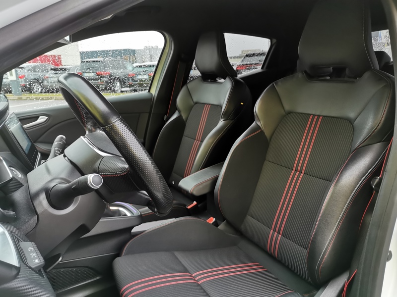 Image Renault 汃潩嘠⠠㠰㈮㄰ⴹ⤾ R.S. Line 1.5 BlueDCI 115 ch Régulateur/Limiteur Caméra Bluetooth Gps Clim auto Démarrage ss clé Feu