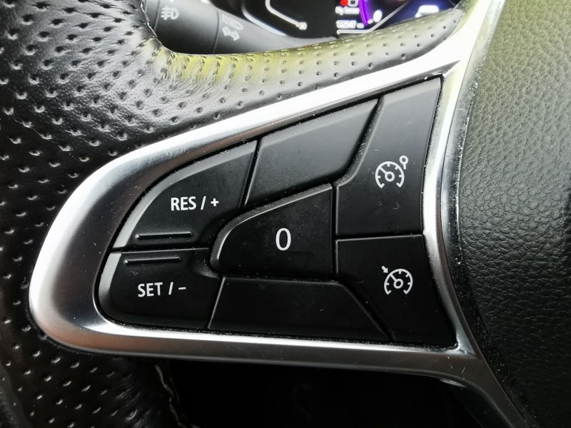 Image Renault 汃潩嘠⠠㠰㈮㄰ⴹ⤾ R.S. Line 1.5 BlueDCI 115 ch Régulateur/Limiteur Caméra Bluetooth Gps Clim auto Démarrage ss clé Feu