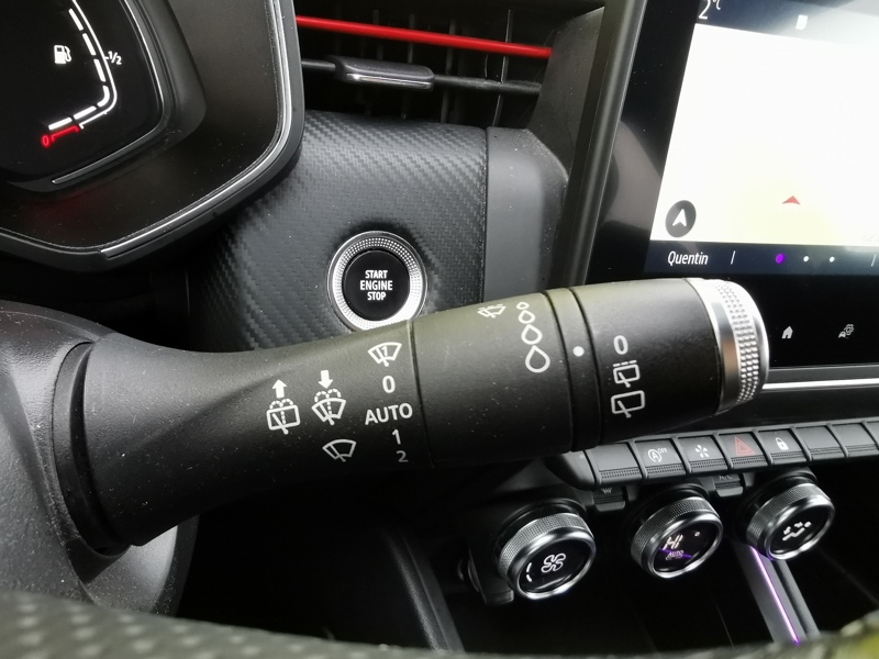 Image Renault 汃潩嘠⠠㠰㈮㄰ⴹ⤾ R.S. Line 1.5 BlueDCI 115 ch Régulateur/Limiteur Caméra Bluetooth Gps Clim auto Démarrage ss clé Feu