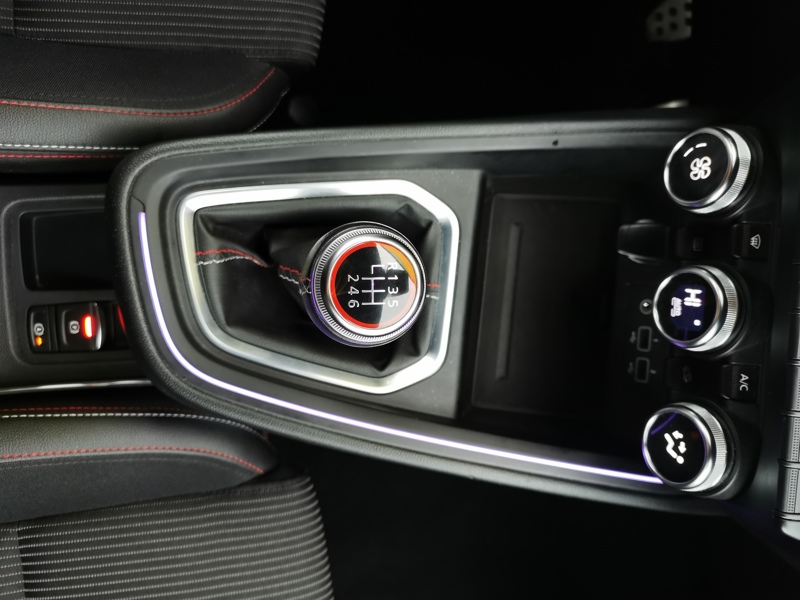 Image Renault 汃潩嘠⠠㠰㈮㄰ⴹ⤾ R.S. Line 1.5 BlueDCI 115 ch Régulateur/Limiteur Caméra Bluetooth Gps Clim auto Démarrage ss clé Feu