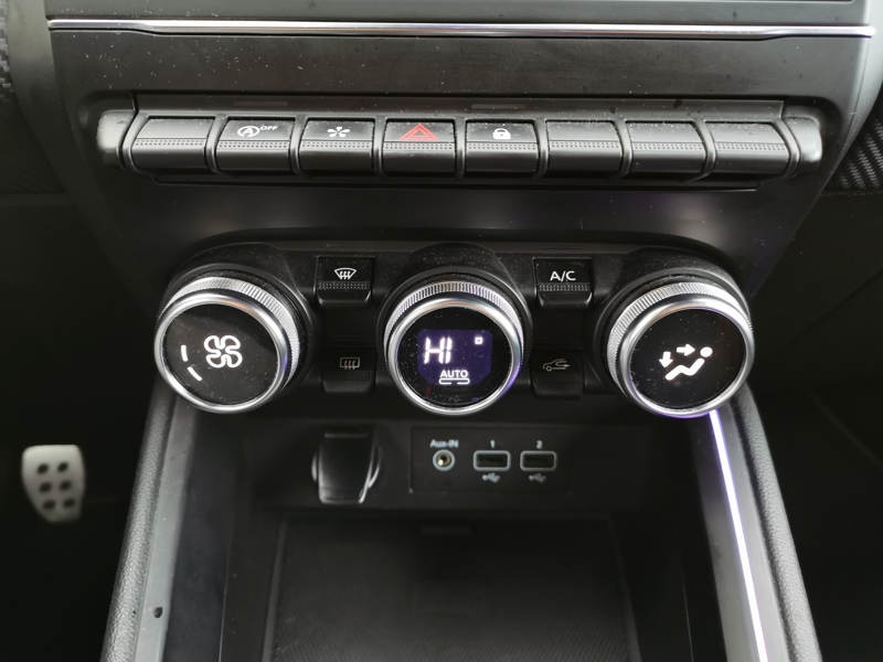 Image Renault 汃潩嘠⠠㠰㈮㄰ⴹ⤾ R.S. Line 1.5 BlueDCI 115 ch Régulateur/Limiteur Caméra Bluetooth Gps Clim auto Démarrage ss clé Feu