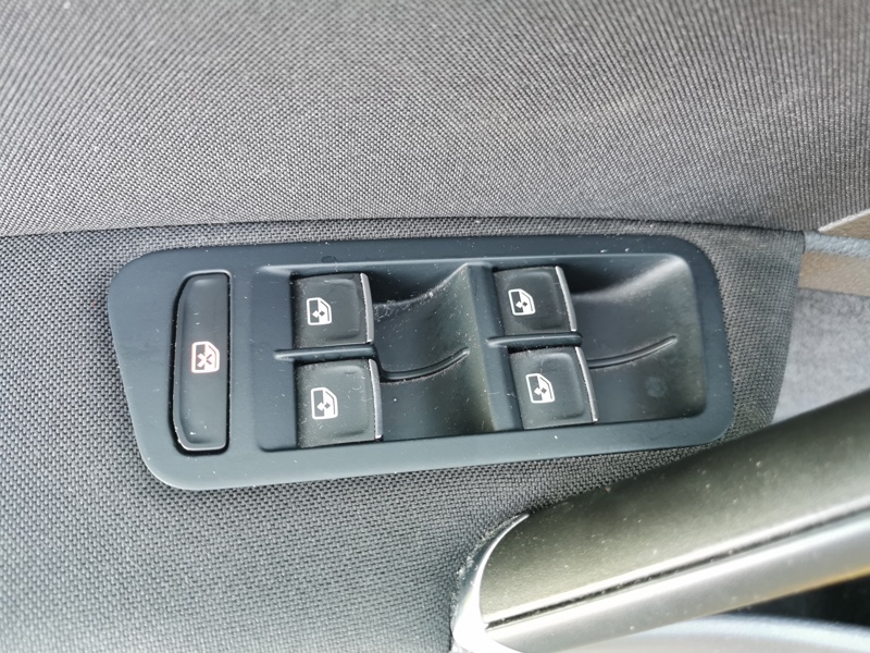 Image Volkswagen GOLF VII BERLINE 1.5 TSI 150 R-line Gps Camera Keyless Apple Carplay Clim Bi-zone 