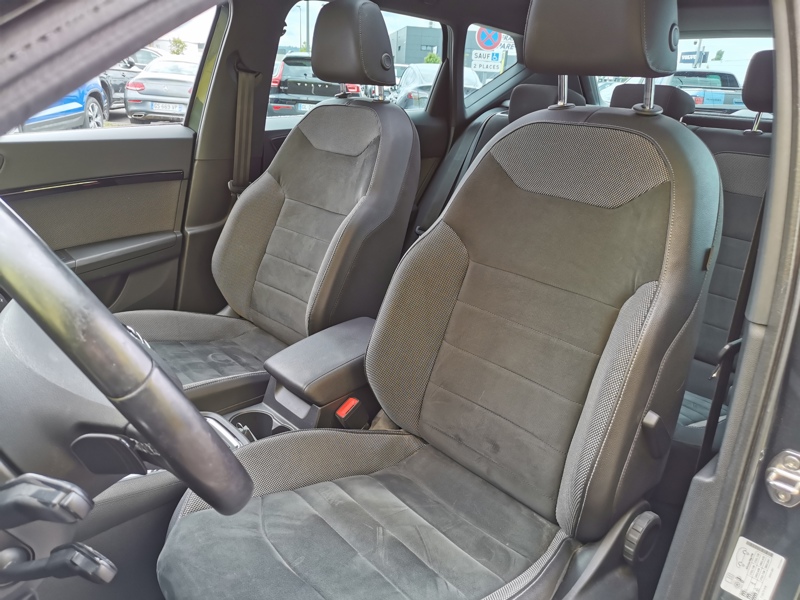 Image Seat ATECA Xcellence 1.6 TDI 116 ch DSG7 Gps Apple Carplay Toit ouvrant Caméra Siège chauffant Clim Bi-zone 