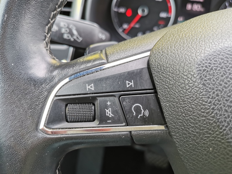 Image Seat ATECA Xcellence 1.6 TDI 116 ch DSG7 Gps Apple Carplay Toit ouvrant Caméra Siège chauffant Clim Bi-zone 